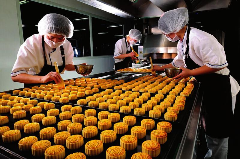 月餅無塵車間生產(chǎn)情況 月餅無塵車間生產(chǎn)情況